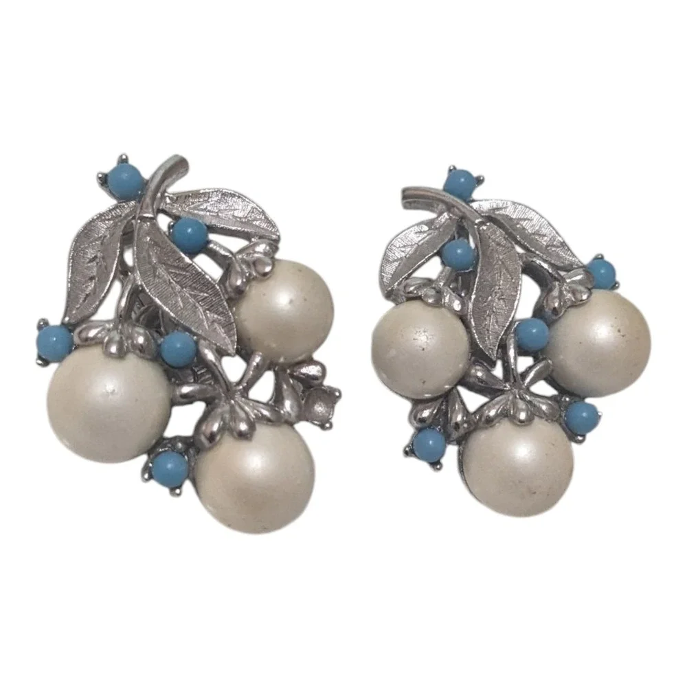 Sarah Coventry Clip On Earrings Faux Pearl Blue Bead‎ Vintage Costume Jewelry